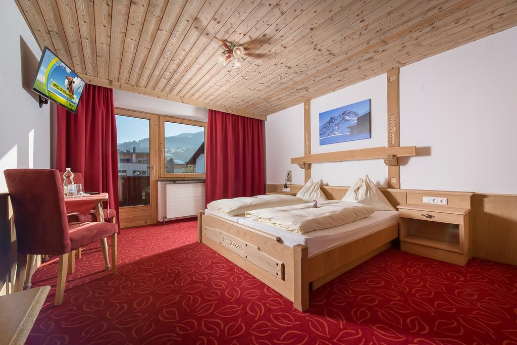Familienhotel Central 3*
